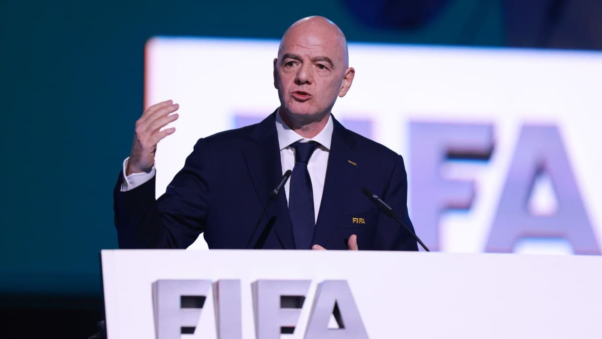 FIFA avança com planos de subsidiária de US$ 20 bilhões, enfrenta UEFA