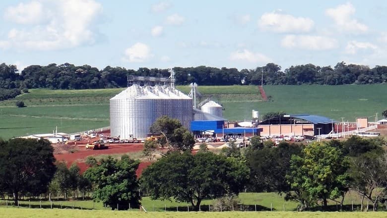 Coamo arrenda 4 unidades agrícolas no Paraná para fortalecer operações