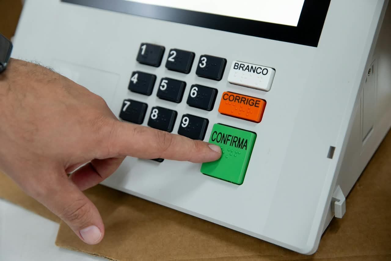 Voto no segundo turno servirá como prova de vida para beneficiários do INSS