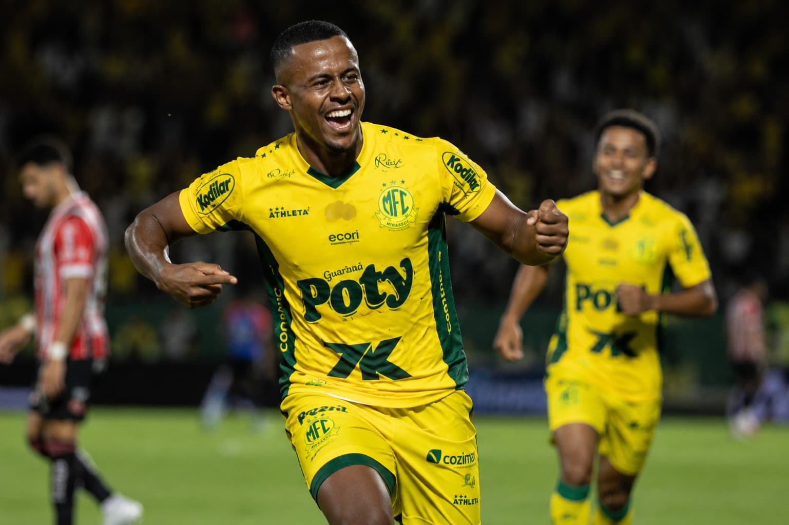 Mirassol vence Botafogo por 2 a 0 e ganha fôlego na luta contra o rebaixamento