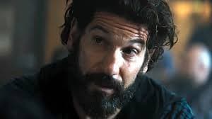 Jon Bernthal brilha em nova produção que mistura ação e suspense