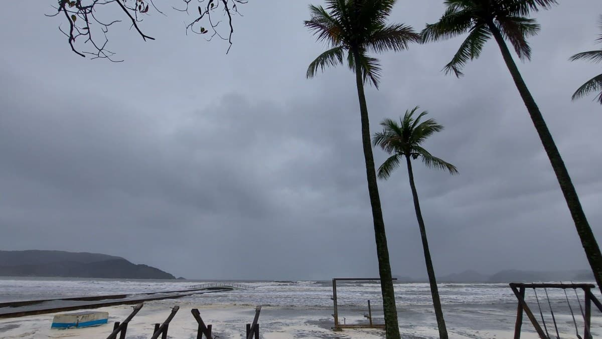 Rajadas de vento em Santos atingem 109 km/h sem danos graves
