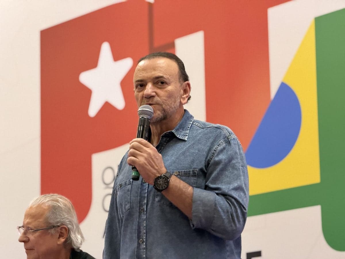 PT defende devolução de fundo eleitoral a candidatos que omitem Lula