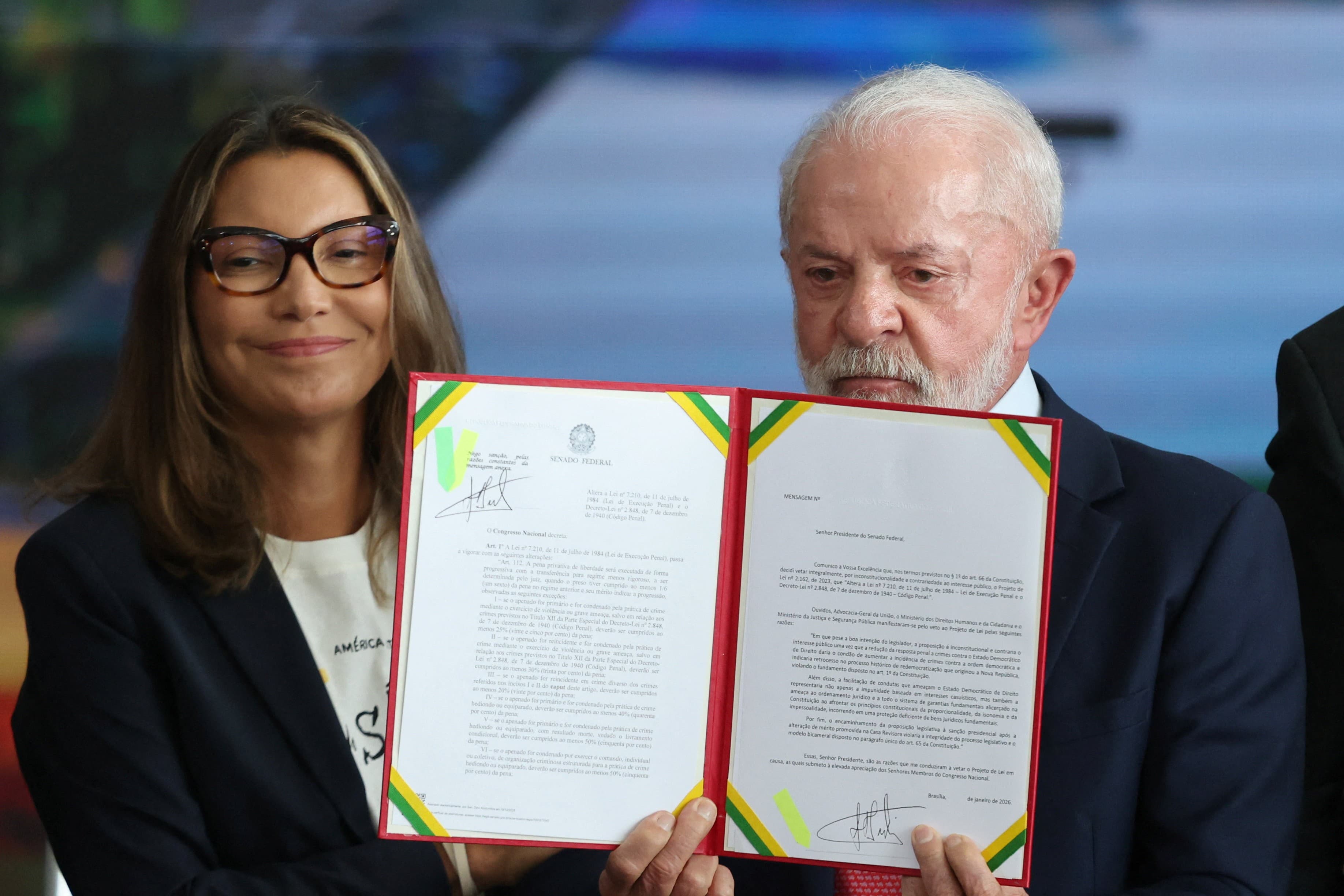 Parlamento ignora protocolo e cria novos precedentes legislativos