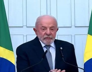 Lula critica tarifas dos EUA e não pede reunião com Trump