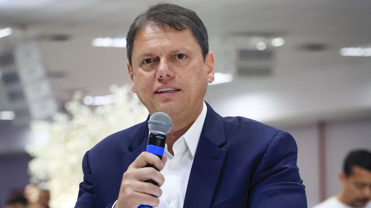 Tarcísio de Freitas pede fim das apostas por saúde pública