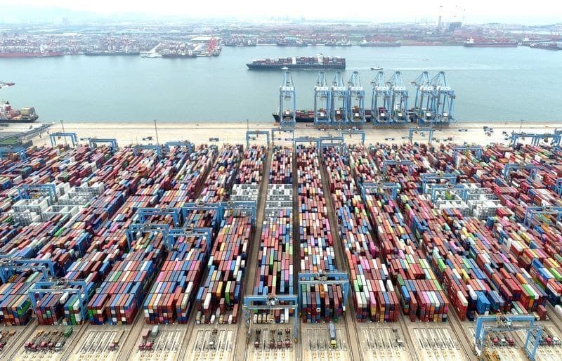 Exportações brasileiras enfrentam desafios marítimos em agosto