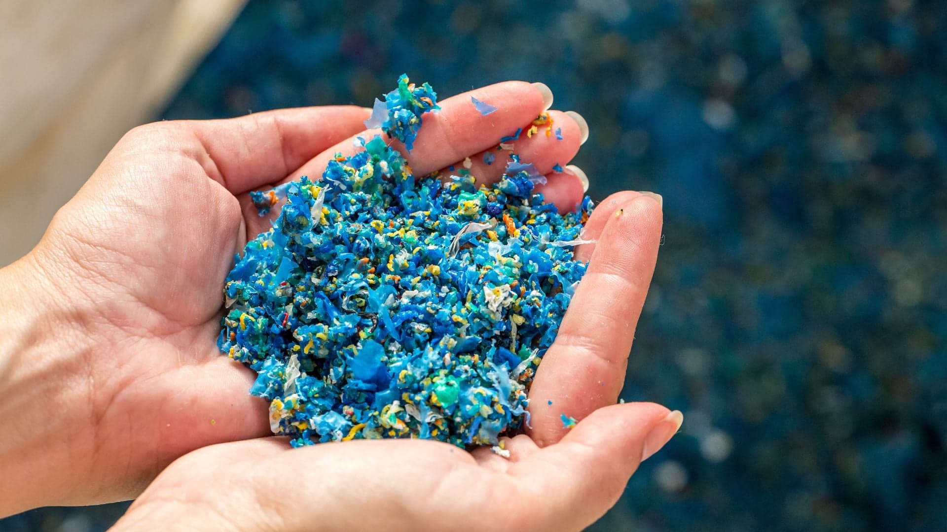 JBS Ambiental Registra Recorde de Reciclagem com 7,6 mil Toneladas de Plástico