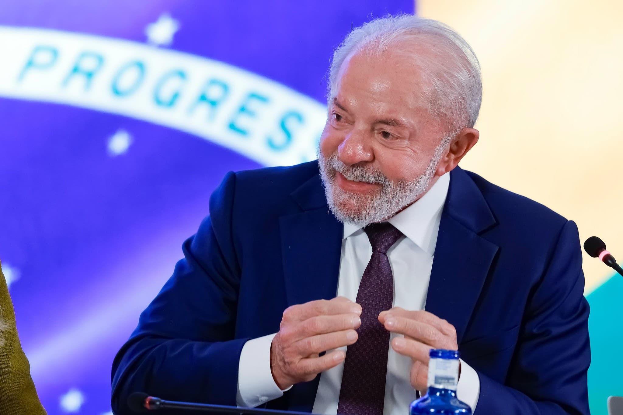 Lula lança programa para enfrentar crime organizado no Brasil