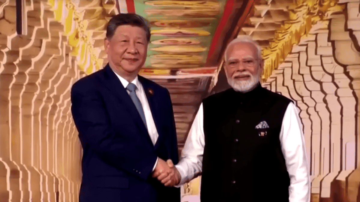 Xi Jinping propõe sistema de IA aberto em cúpula do Brics