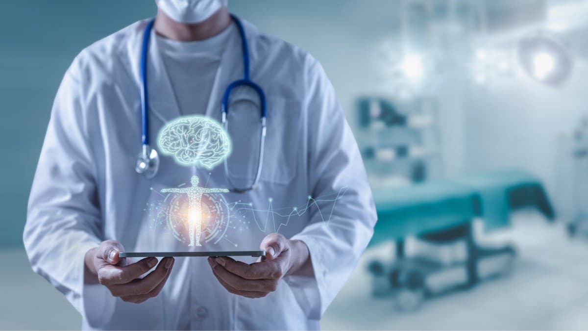 Reino Unido anunciará plano para regulamentação de dispositivos médicos com IA até 2027