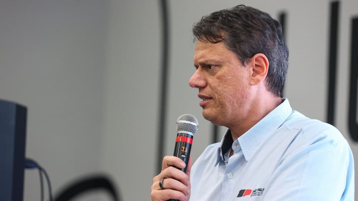 Governador Tarcísio promete punição a policiais corruptos em SP
