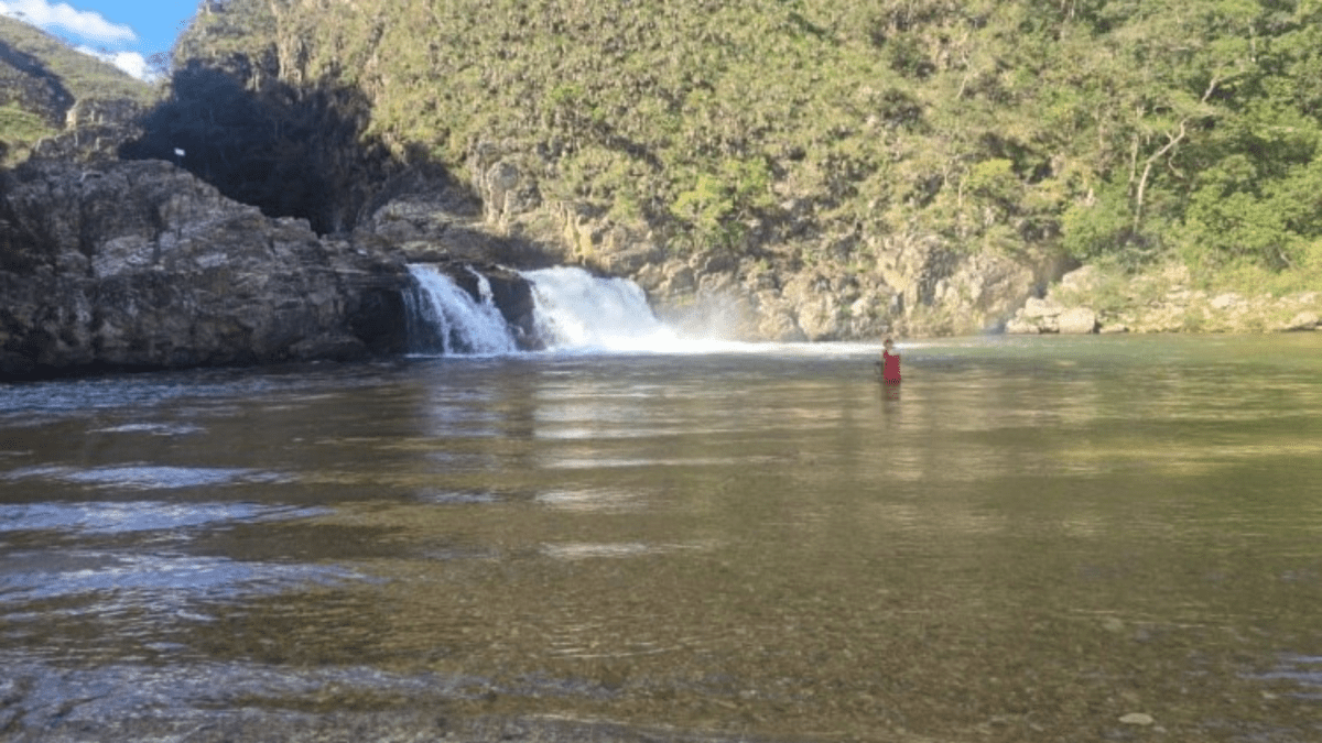 Homem se afoga em cachoeira durante acampamento em Delfinópolis