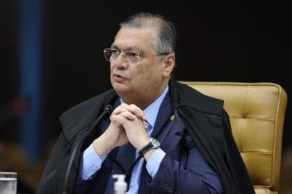 Flávio Dino defende a importância do CNJ na ética judicial e aposentadoria compulsória