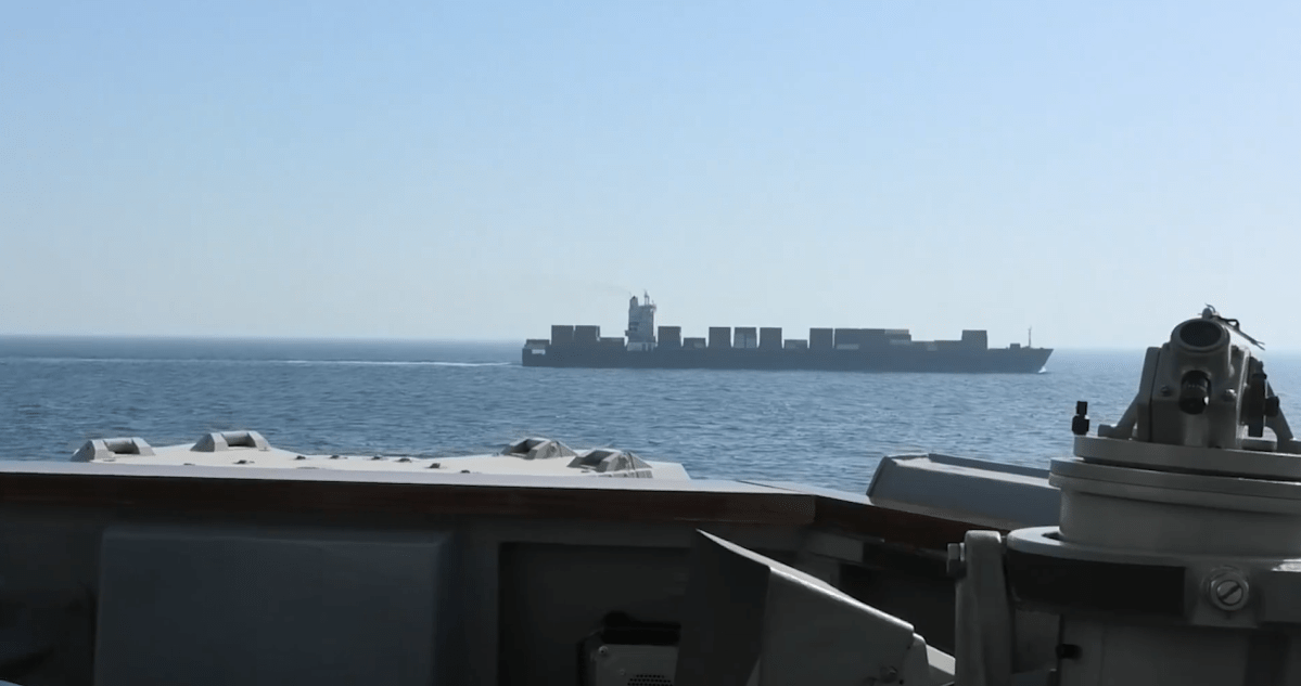 Irã condena apreensão do navio Touska pela Marinha dos EUA