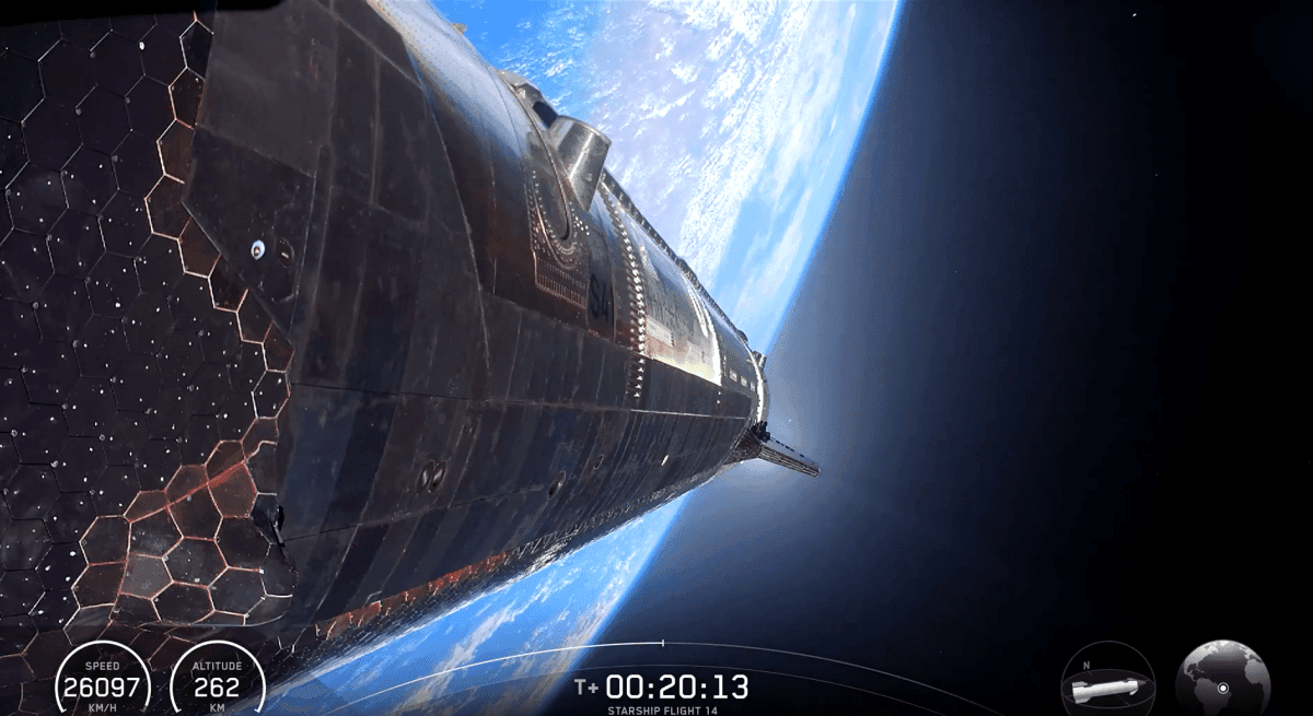 Starship da SpaceX alcança orbita pela primeira vez e libera satélites