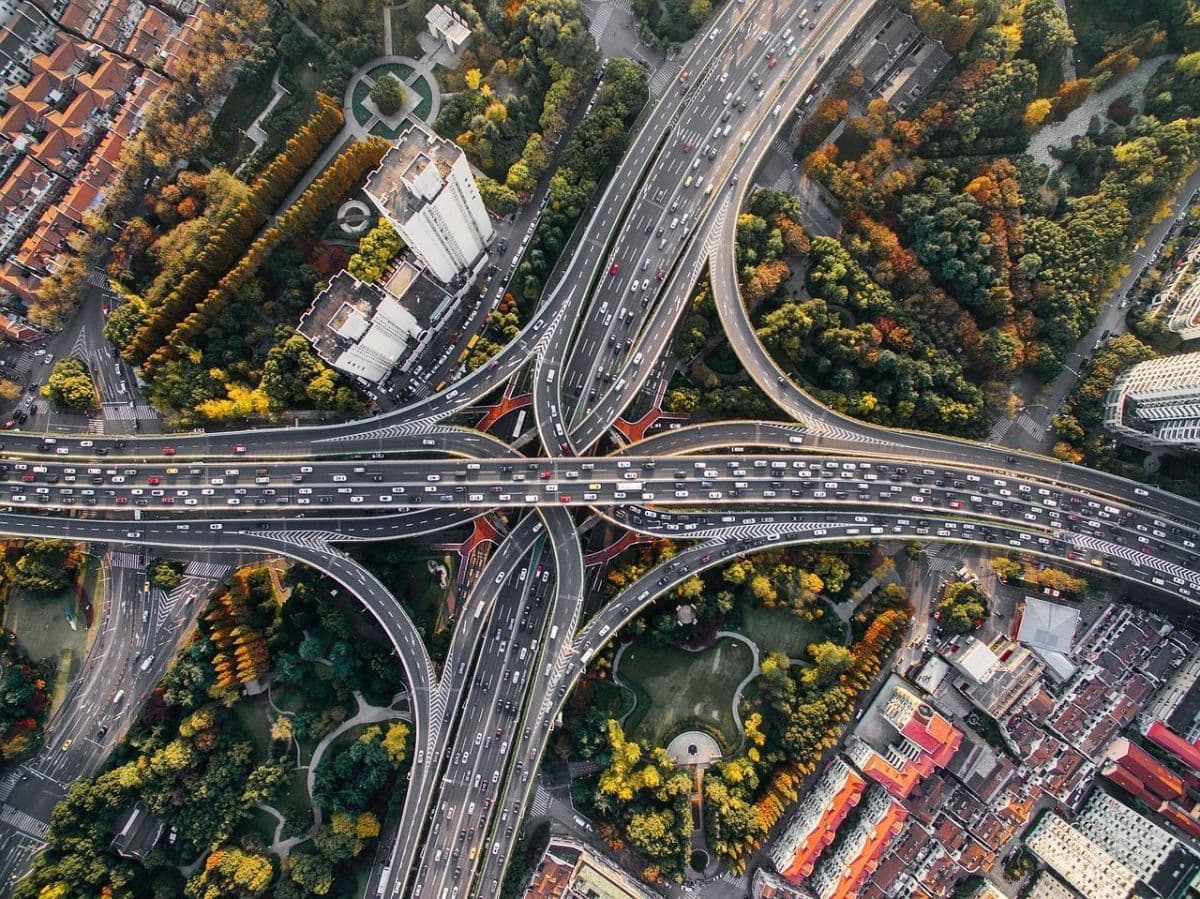 Brasil enfrenta crise de mão de obra em engenharia e construção