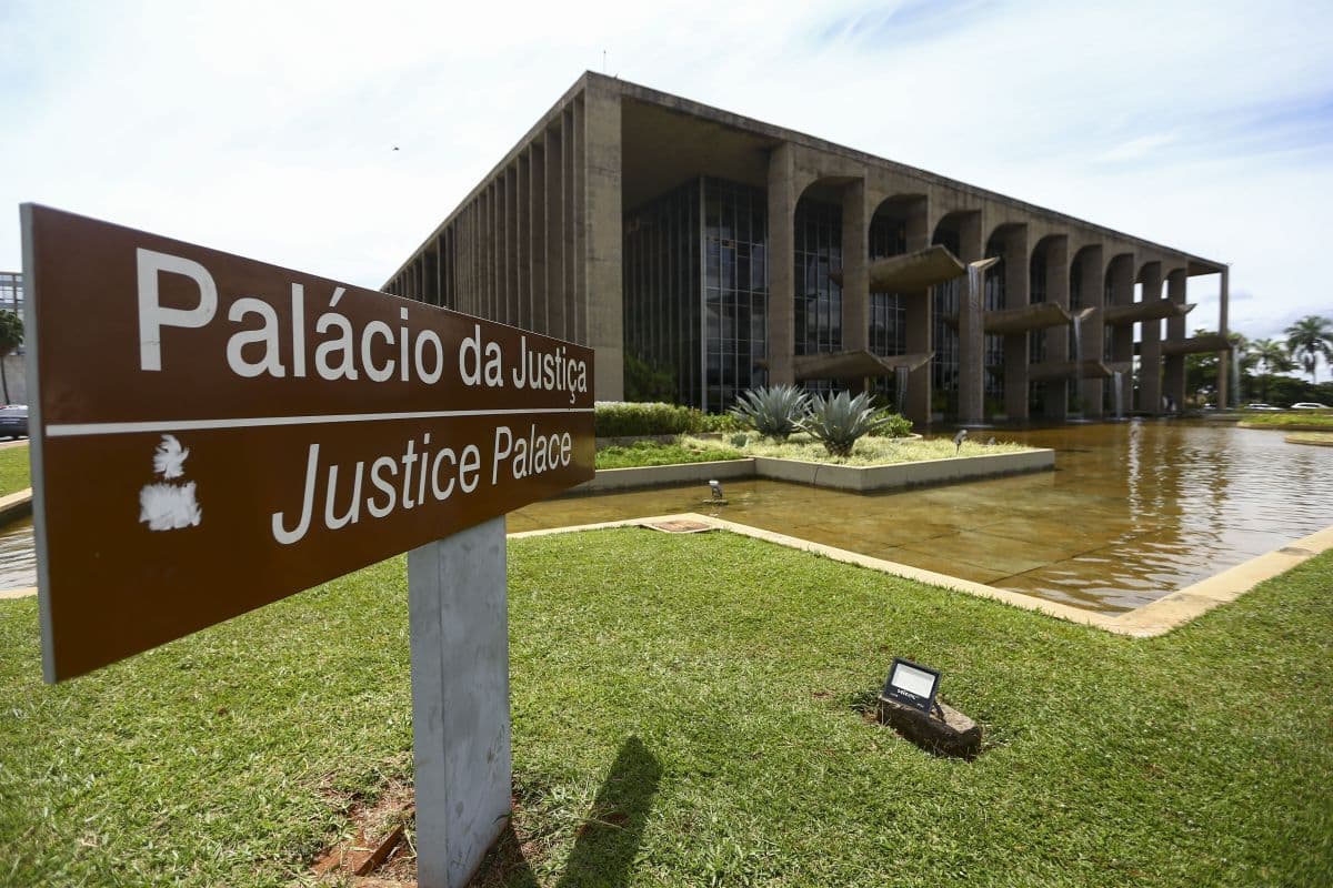 Brasil registra menor taxa de homicídios em 10 anos