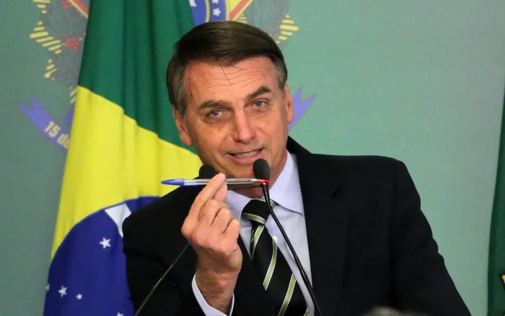 Bolsonaro nega saber sobre carta divulgada por Flávio ao STF