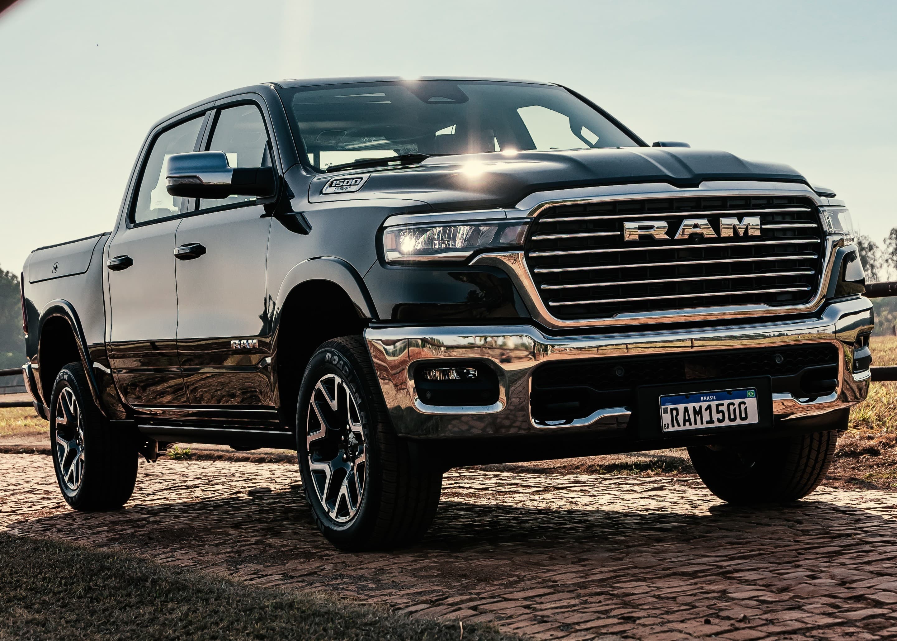 Stellantis convoca recall da RAM 1500 no Brasil por falhas em cintos