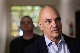 alexandre de moraes desconsiderou alerta da PF sobre sigilo de fonte