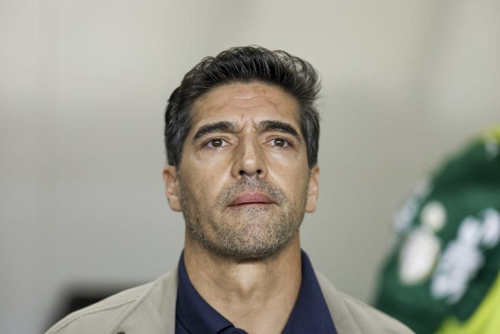 Abel Ferreira é cogitado novamente pelo Sporting após saída de Amorim