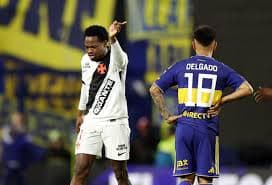Andrés Gómez se desculpa com torcedores do Vasco após expulsão na final sulamericana