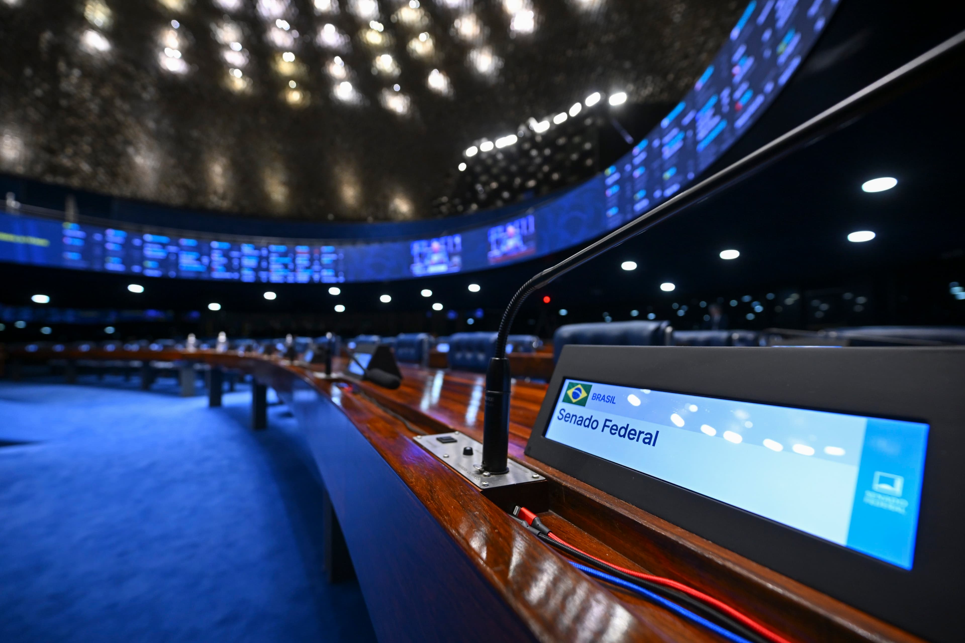 Pesquisa aponta que 45% dos eleitores não sabem quantos votos dar para o Senado