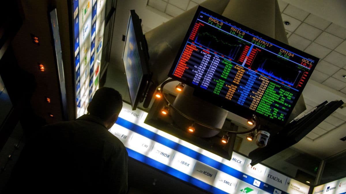 Queda do Ibovespa Impacta Setor Bancário Após Ameaças de Trump ao Irã