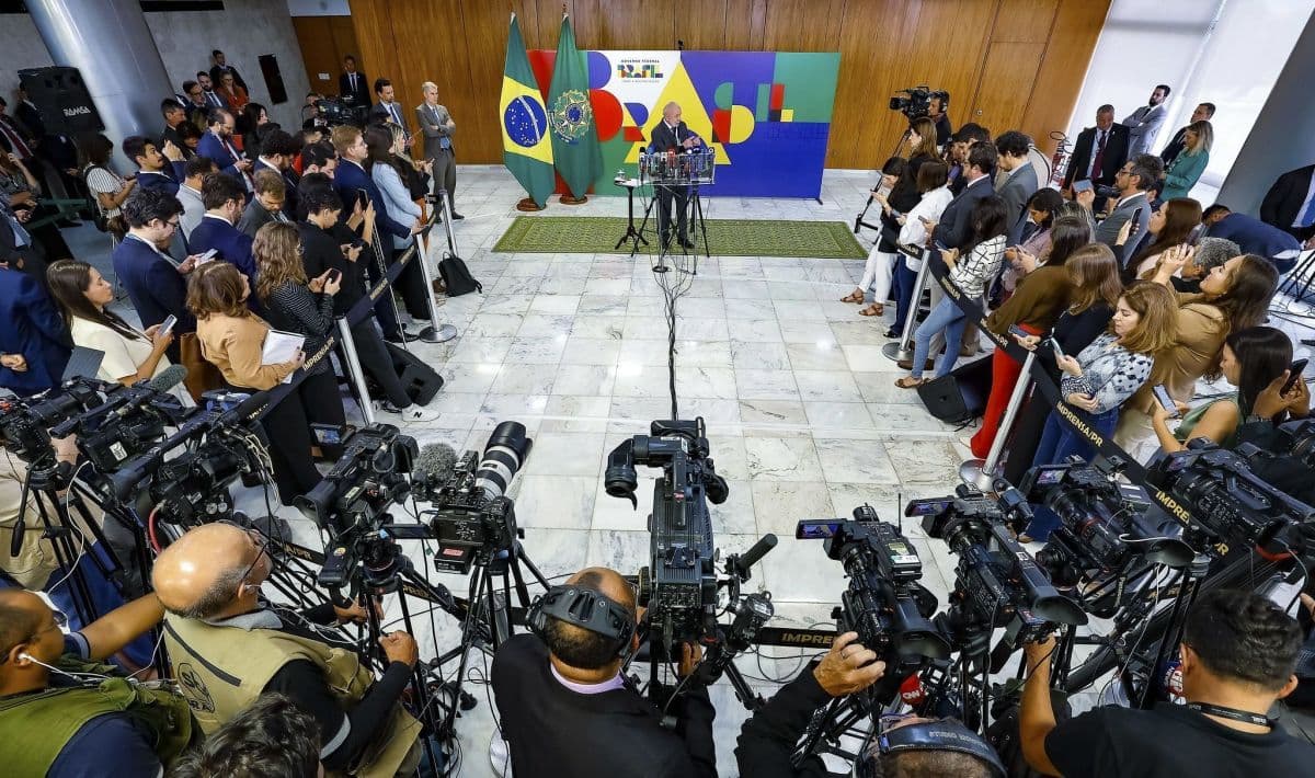 Brasil supera Estados Unidos em Liberdade de Imprensa em 2026