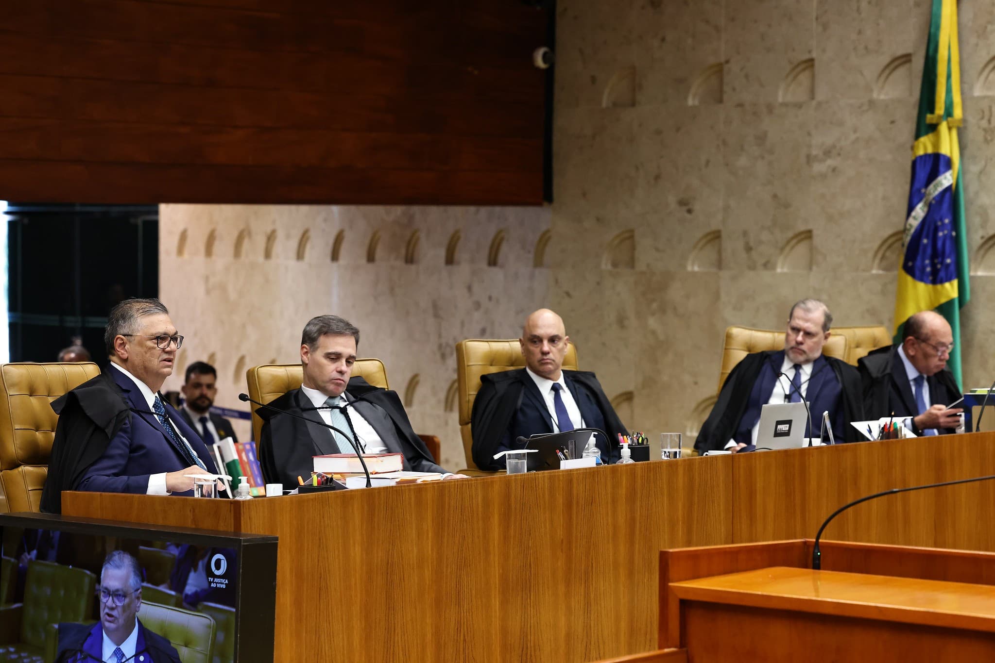 Crise no STF ameaça Tribunal Superior Eleitoral na reta final das eleições