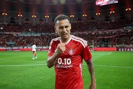 Gustavo Henrique Assume o Comando Após Demissão de Diniz no Corinthians