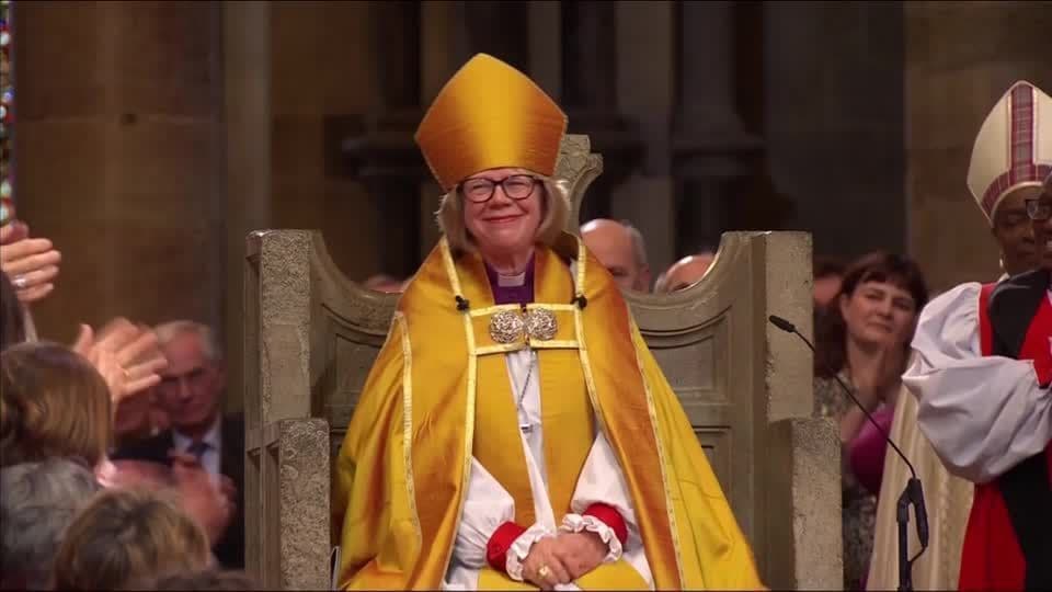 Sarah Mullally é a Primeira Mulher Arcebispa da Cantuária