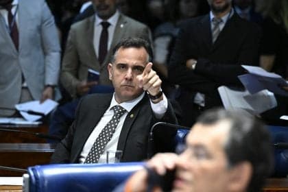 Rodrigo Pacheco se filia ao PSB e pode anunciar candidatura ao governo de Minas Gerais