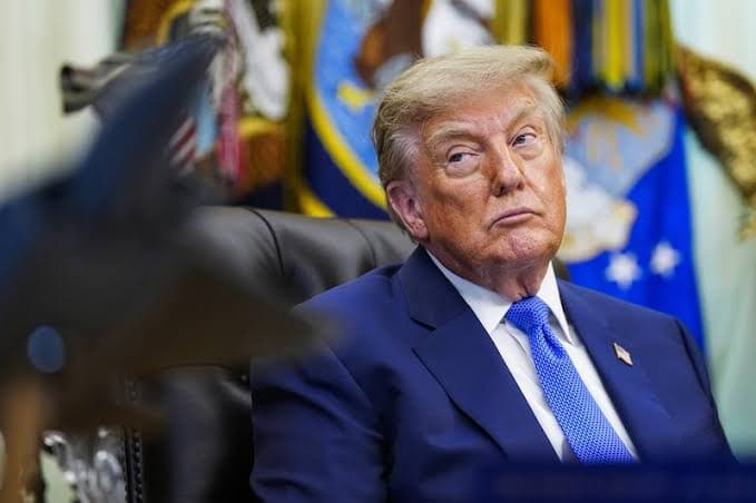 Trump enfrenta queda de popularidade enquanto tensão com Irã aumenta pressão sobre governo dos EUA