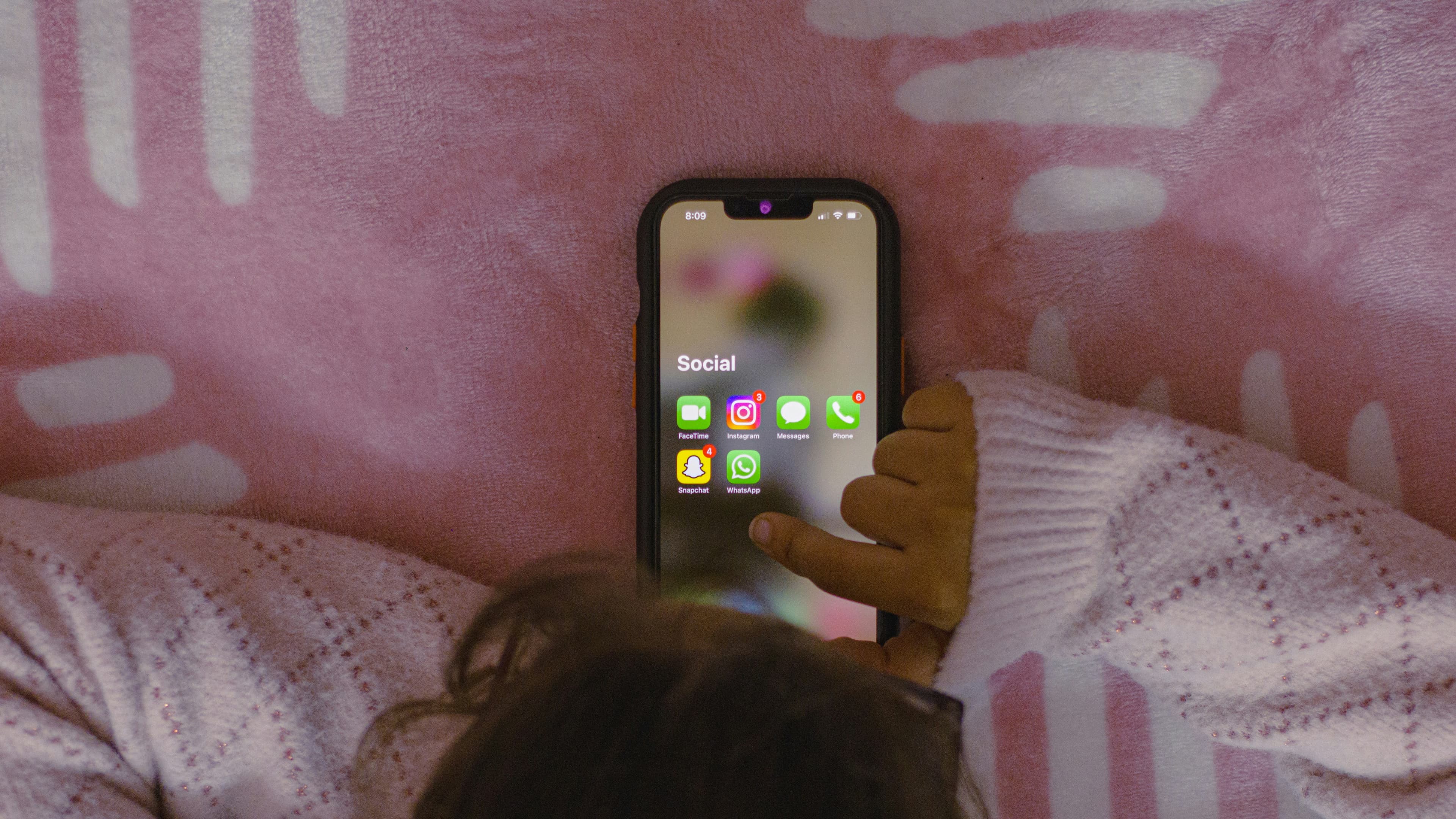 Flórida move ação para limitar uso de redes sociais por menores na Meta