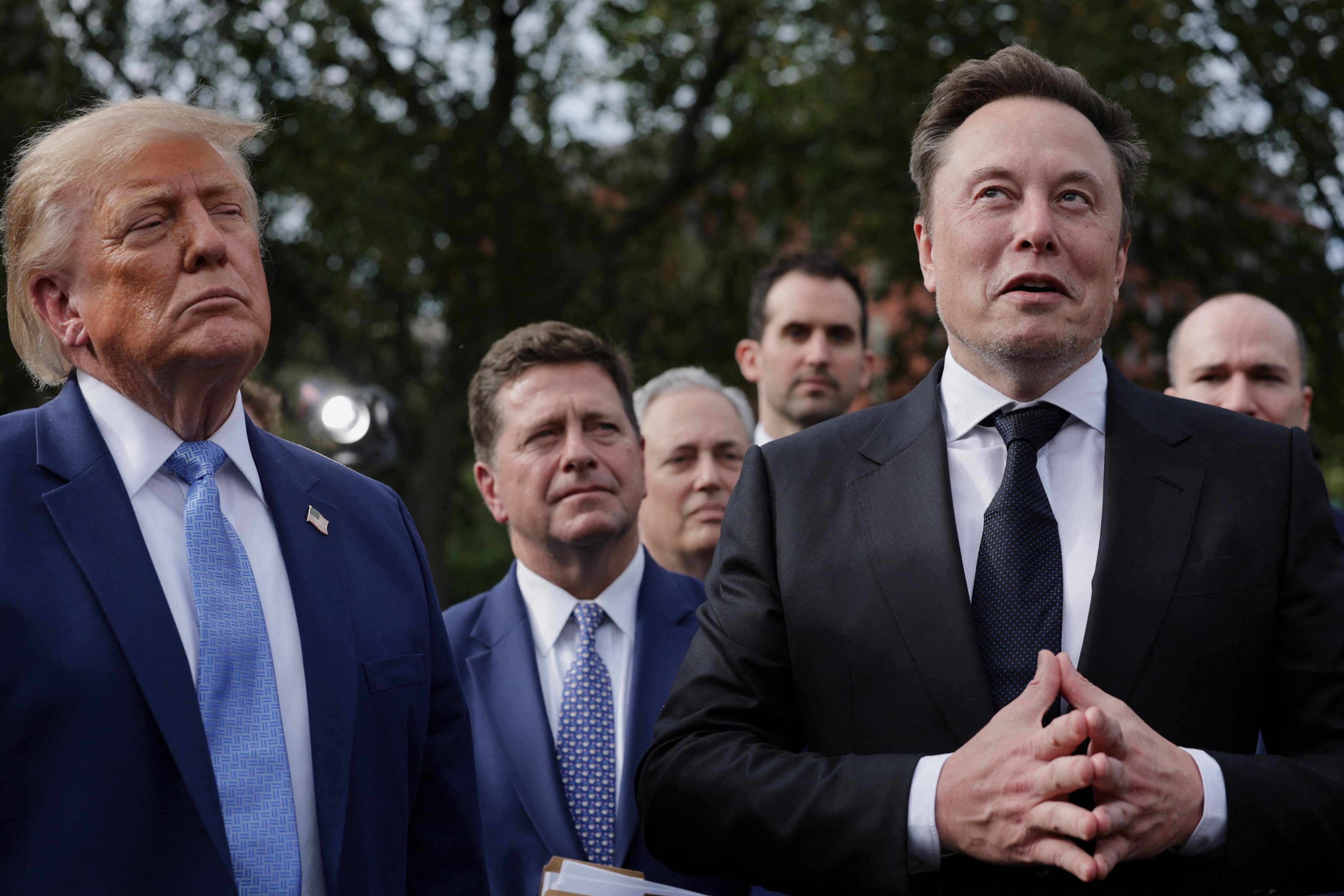 Elon Musk planeja distribuir ações da SpaceX para crianças nos EUA a partir de 2027