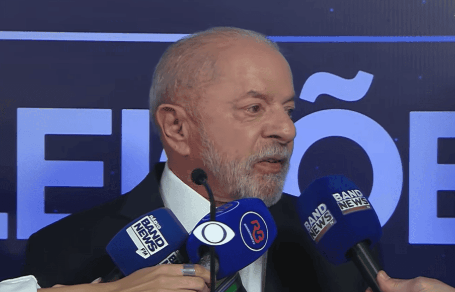 Lula espera debate civilizado com Flávio Bolsonaro em São Paulo
