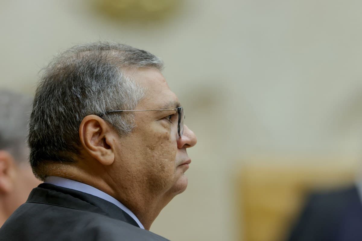Flávio Dino retoma julgamento sobre pagamento de perdas inflacionárias