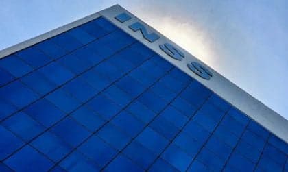 INSS alerta beneficiários sobre a prova de vida pelo WhatsApp
