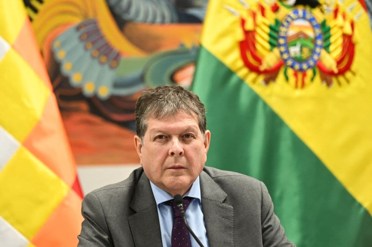 Bolívia negocia com Petrobras para reativar setor energético