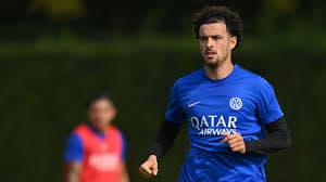 Curtis Jones Enfrenta Desafio com a Inter de Milão