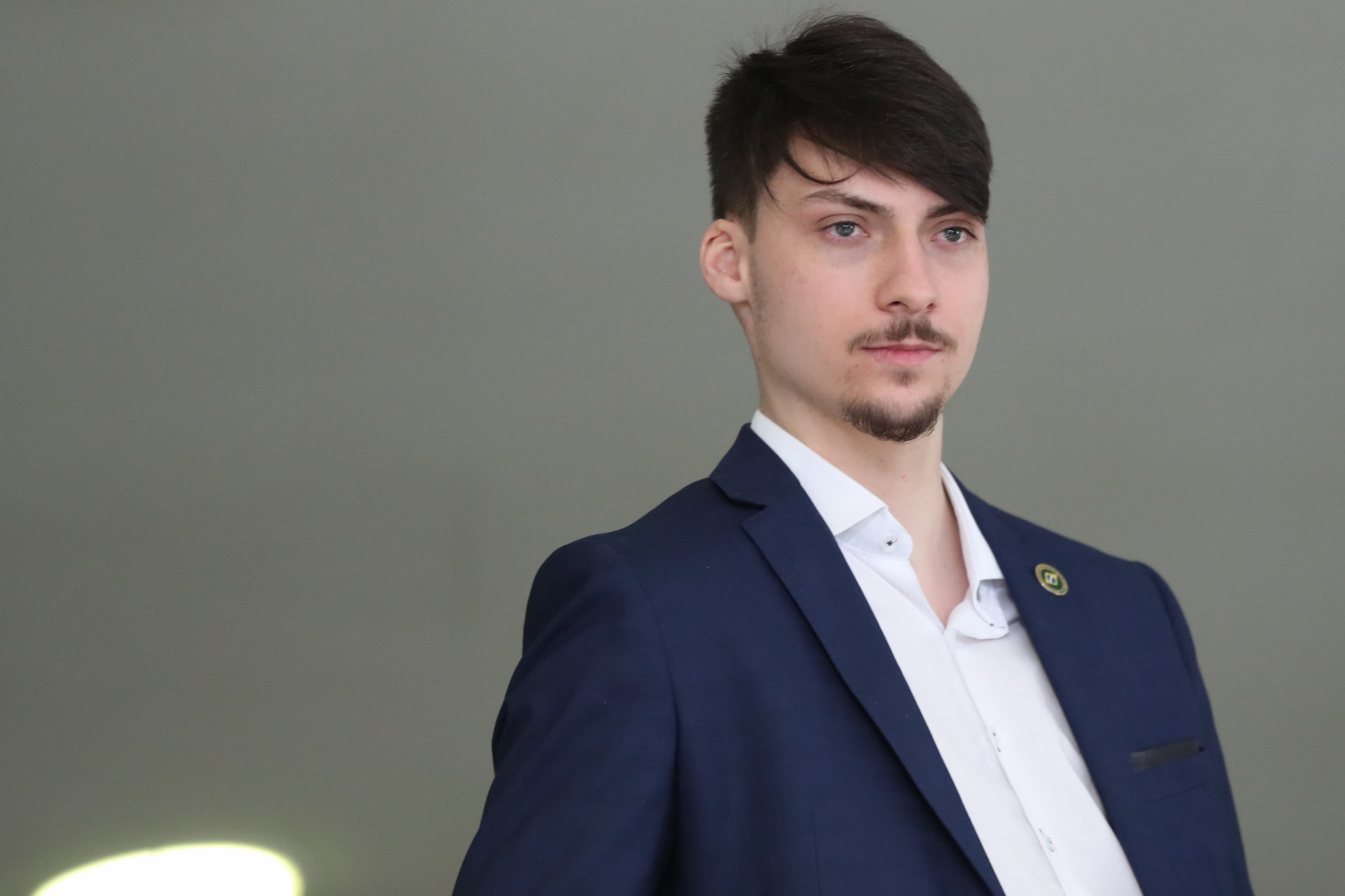 Jair Renan Bolsonaro se lança como pré-candidato a deputado federal