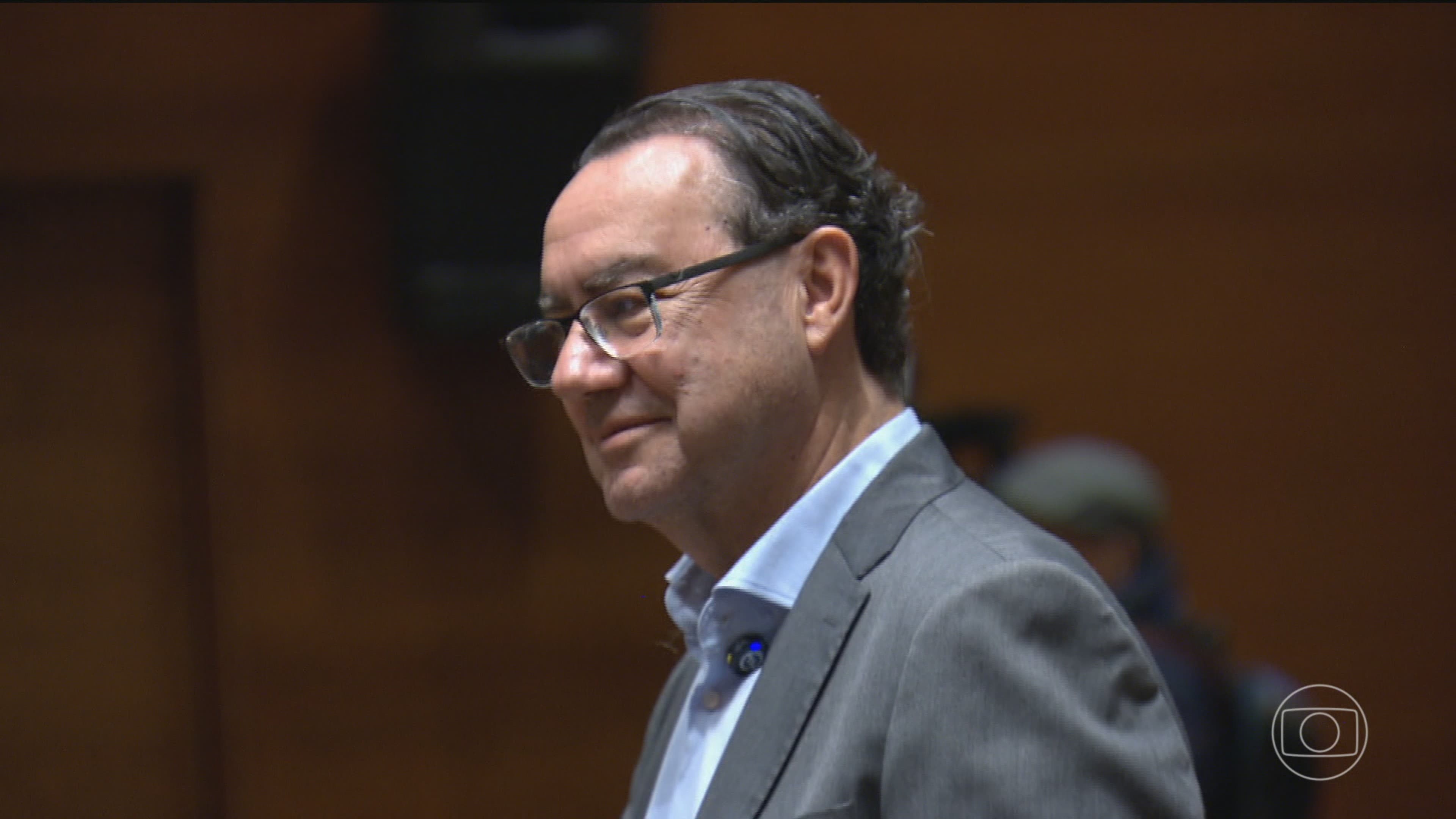 Augusto Cury se apresenta como alternativa à polarização na corrida presidencial