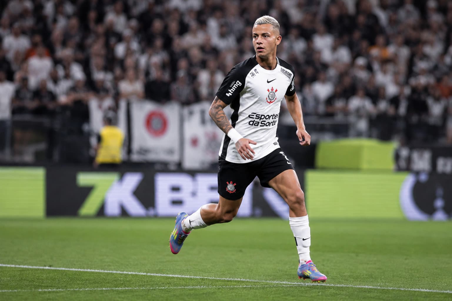 Corinthians: MP abre apuração sobre suposta cobrança indevida na dívida da Arena; perícia aponta divergência milionária