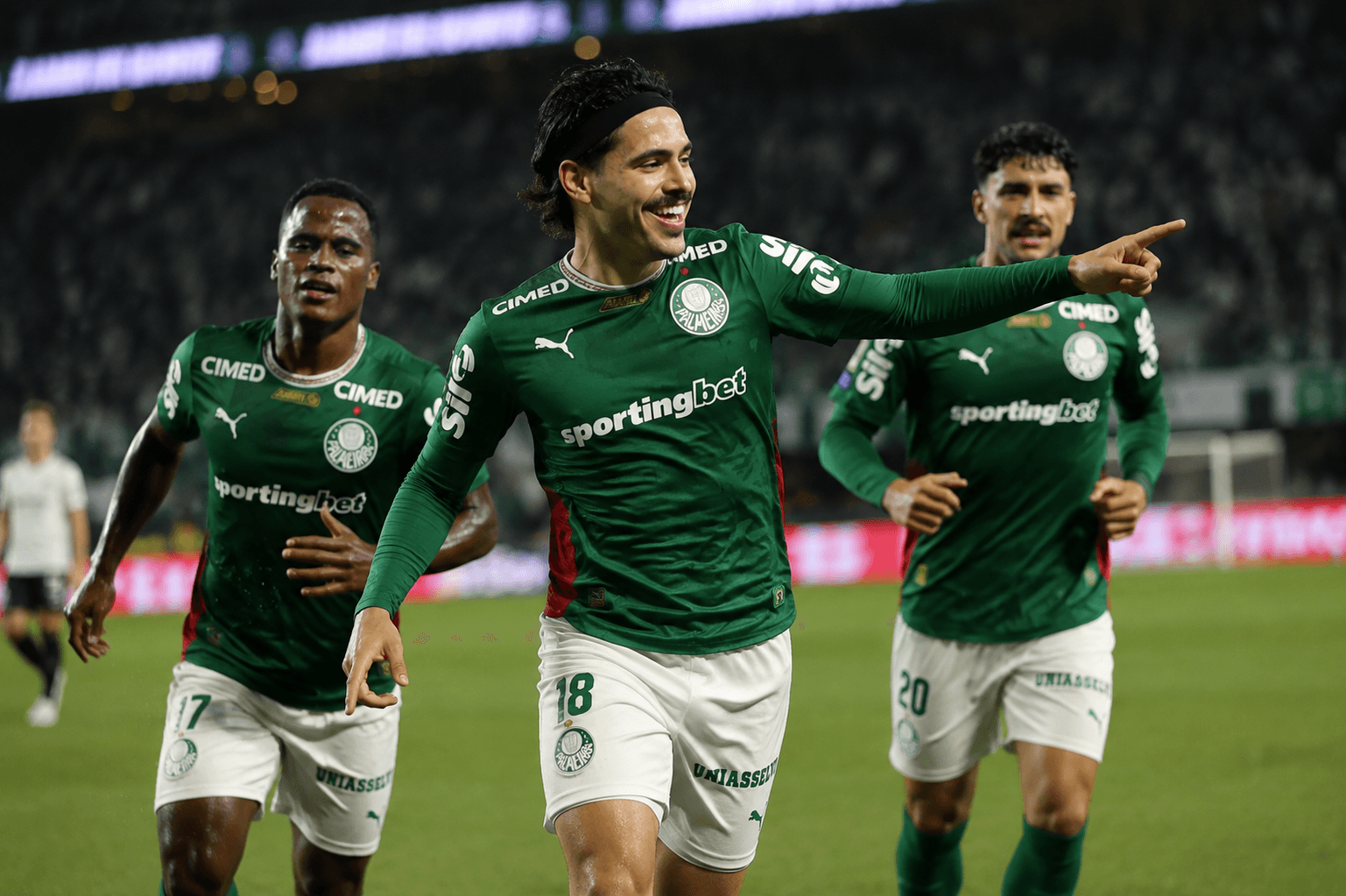Palmeiras goleia, dispara na liderança e agora vira a chave para decisão contra o Santos