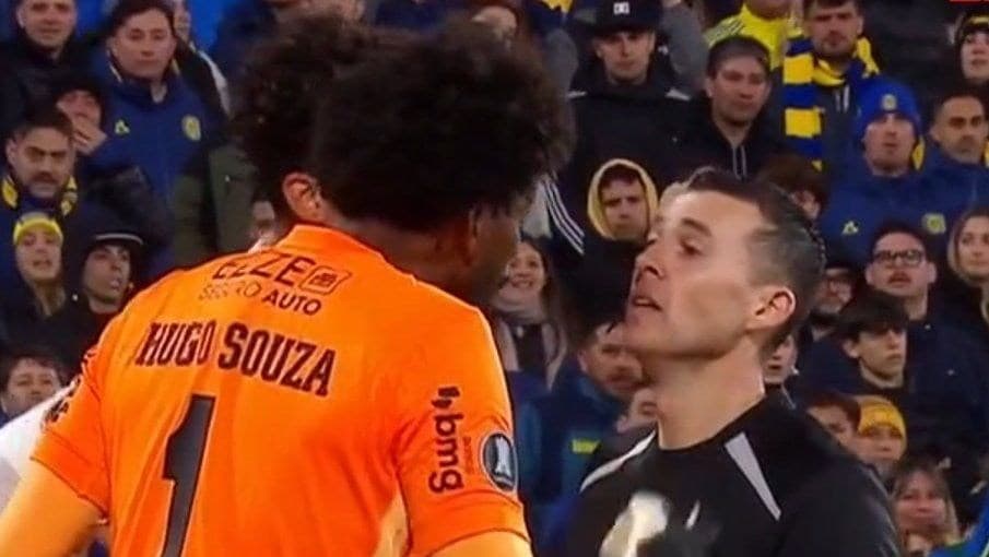 Hugo Souza denuncia racismo em partida contra Rosario Central