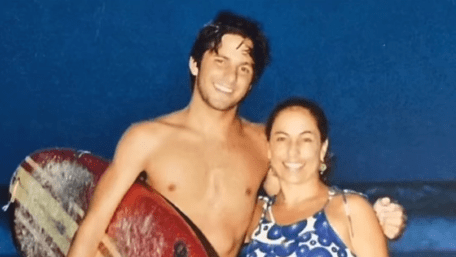 Cissa Guimarães homenageia filho Rafael em 16 anos de saudade