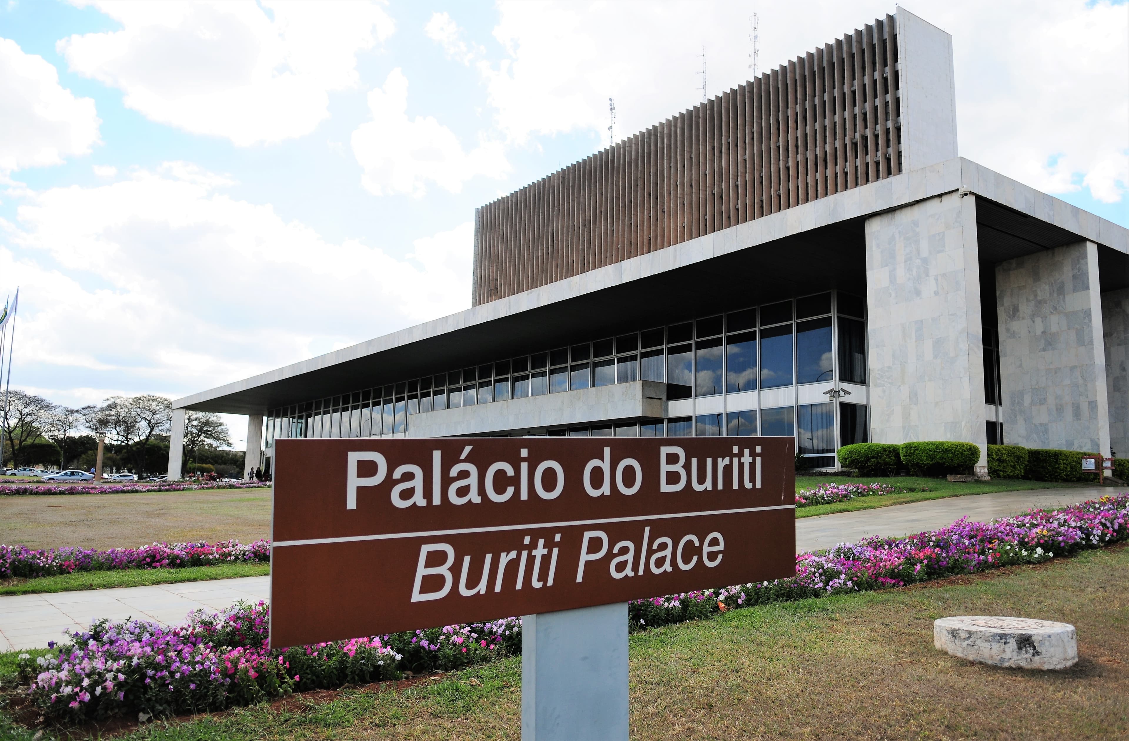 Candidatos a governo do DF: Celina Leão lidera com 30%