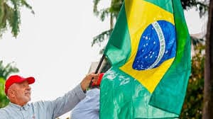 Lula Solicita Ação do TSE Sobre Suspensão dos Serviços Diplomáticos dos EUA